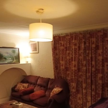Dach Apartments - Cozy 3 Bed Apartment In Hendon Edgware Oda fotoğraf