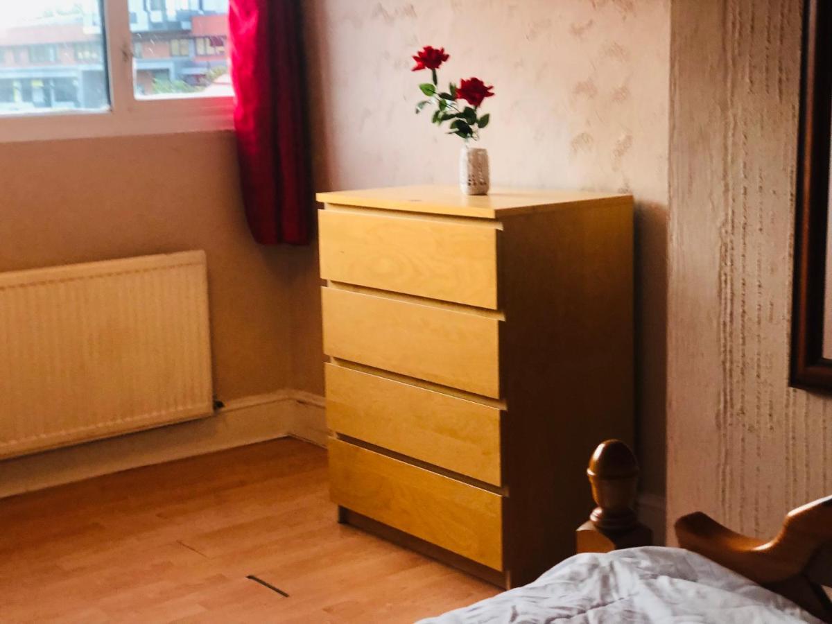 Dach Apartments - Cozy 3 Bed Apartment In Hendon Edgware Dış mekan fotoğraf