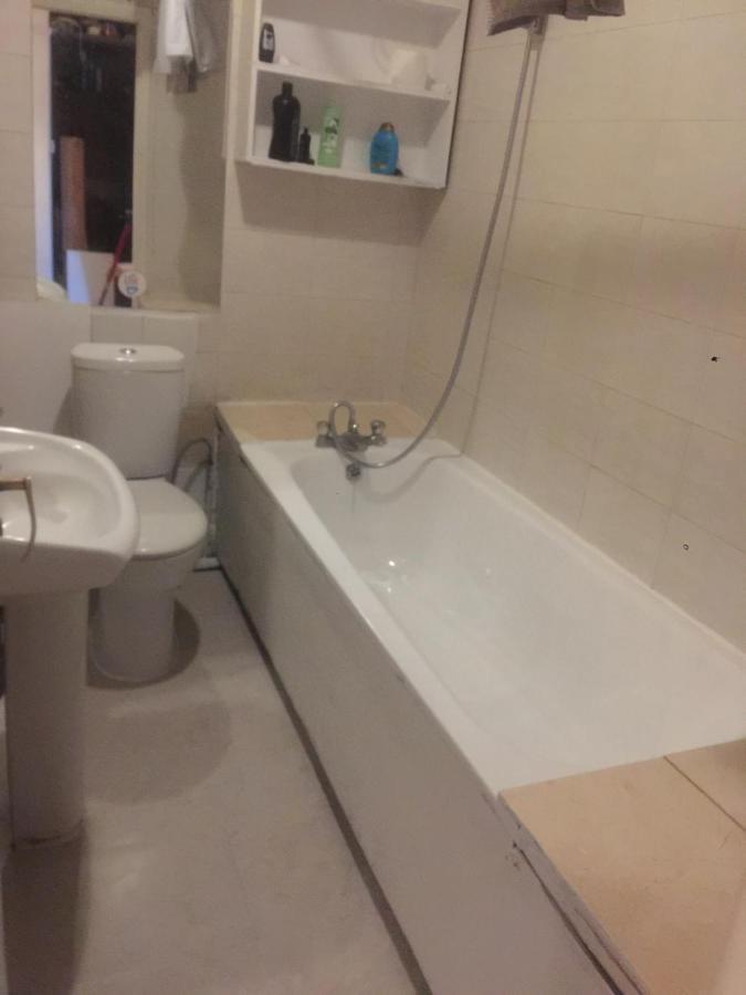 Dach Apartments - Cozy 3 Bed Apartment In Hendon Edgware Dış mekan fotoğraf