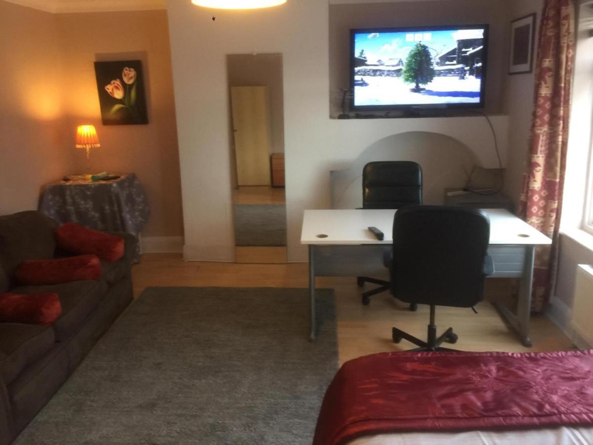 Dach Apartments - Cozy 3 Bed Apartment In Hendon Edgware Dış mekan fotoğraf