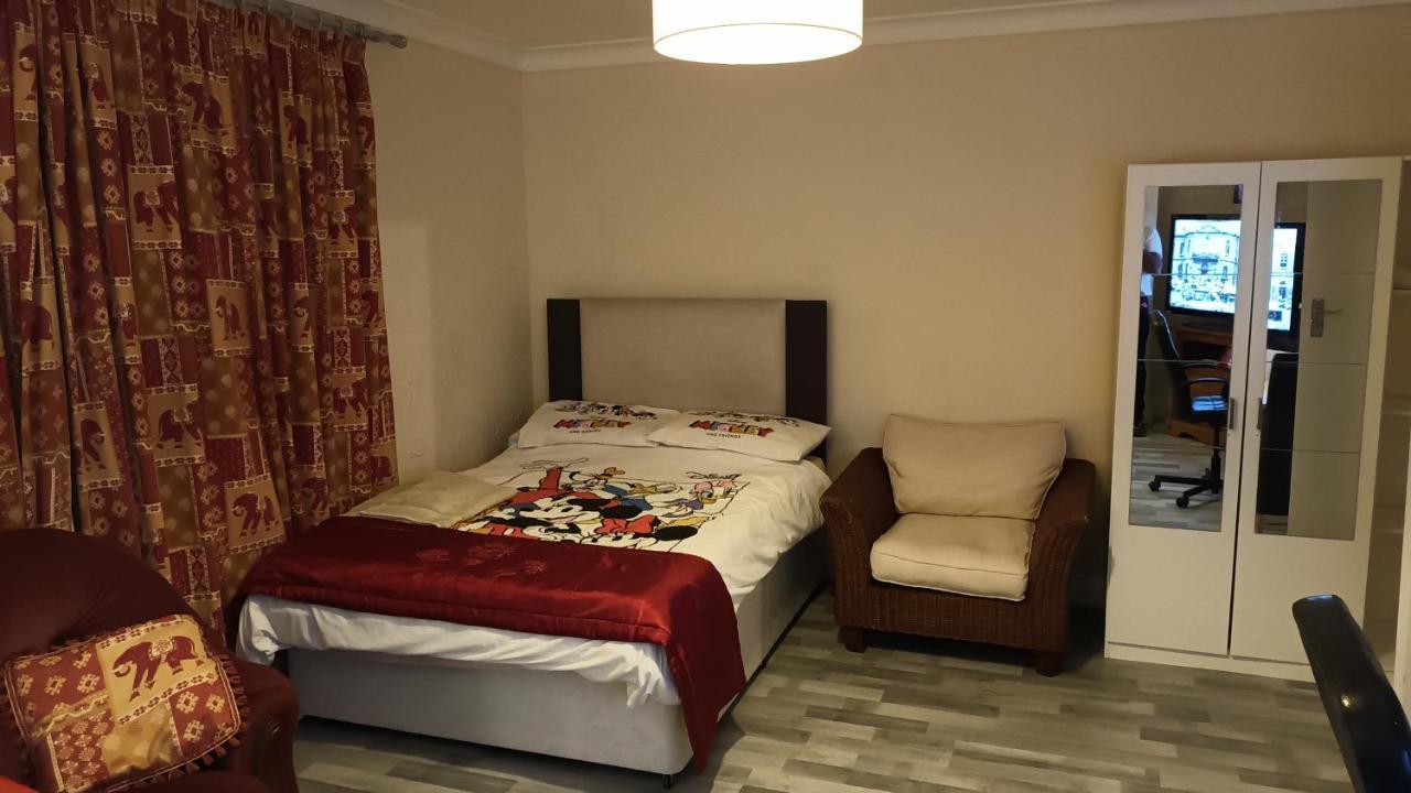 Dach Apartments - Cozy 3 Bed Apartment In Hendon Edgware Dış mekan fotoğraf