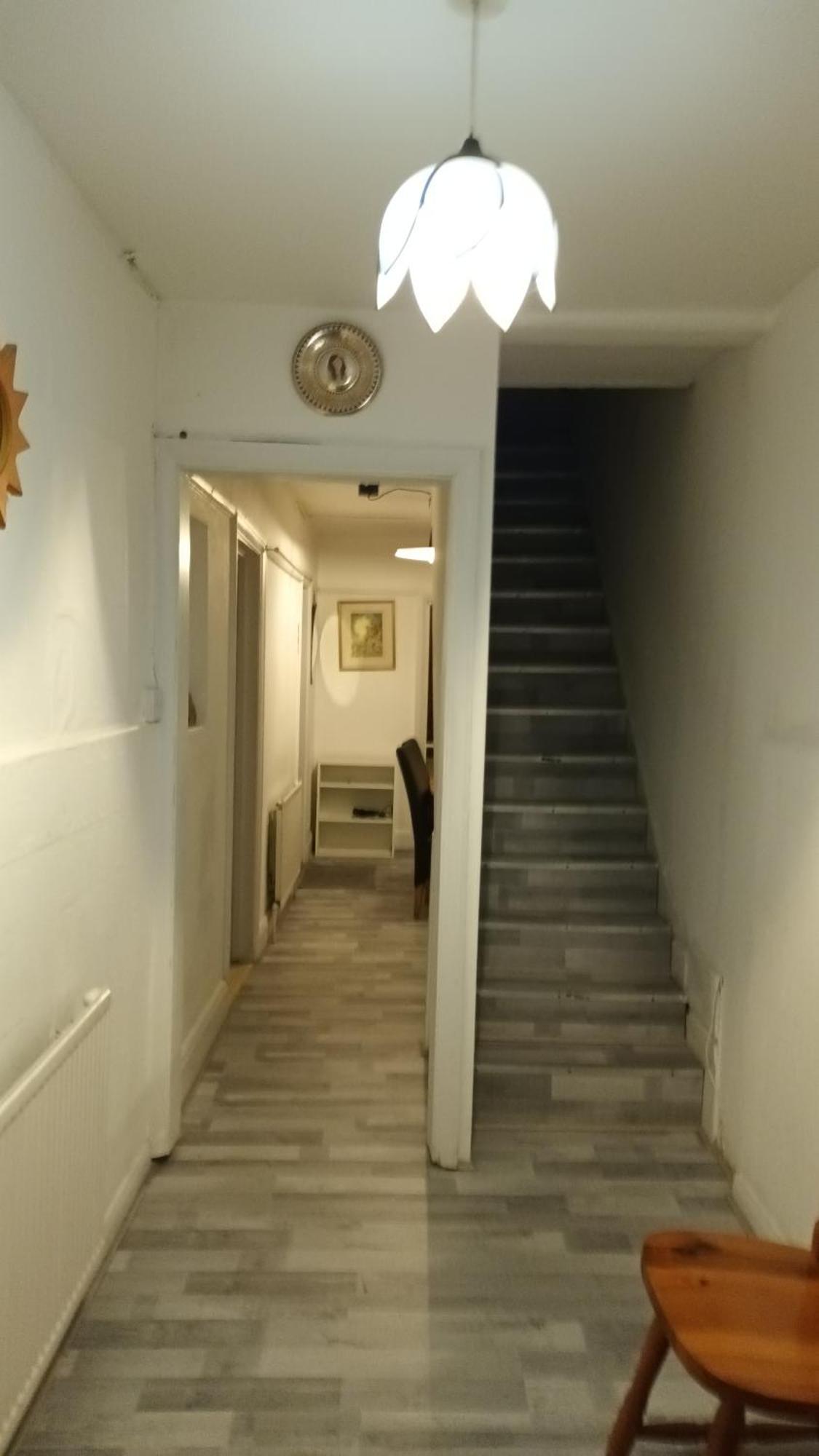 Dach Apartments - Cozy 3 Bed Apartment In Hendon Edgware Oda fotoğraf